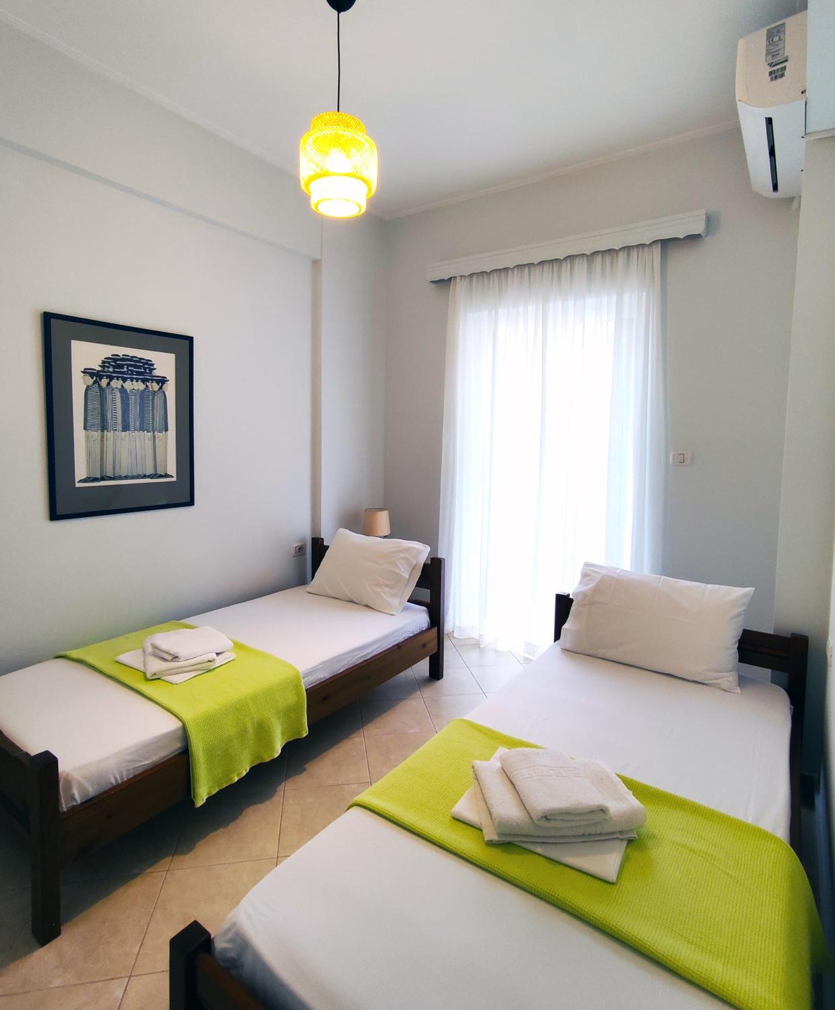 Comfy Hill Apartments Sarandë Exterior foto